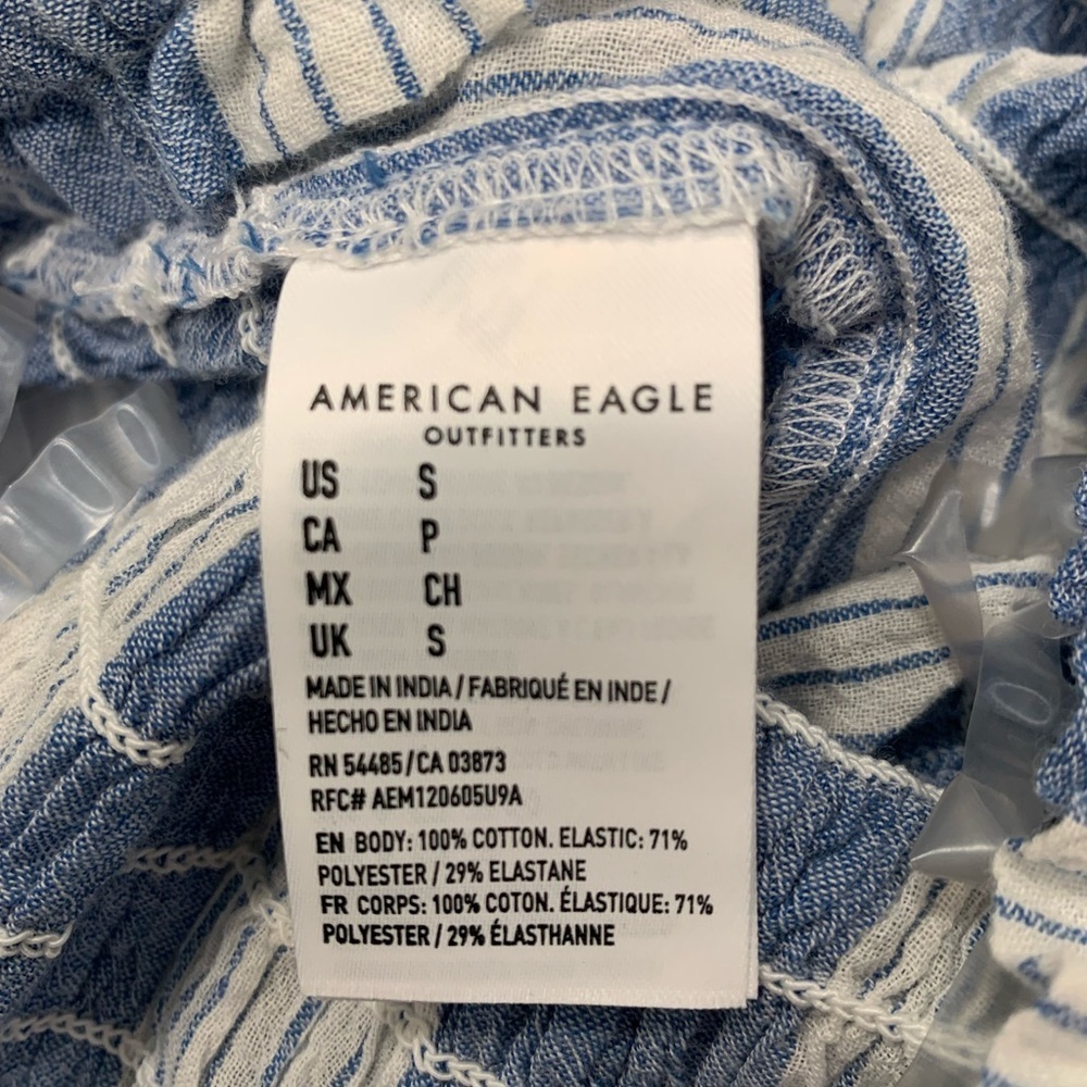 American Eagle Outfitters Smocked Peplum Crop Top in Blue and White Size Small - Picture 5 of 5